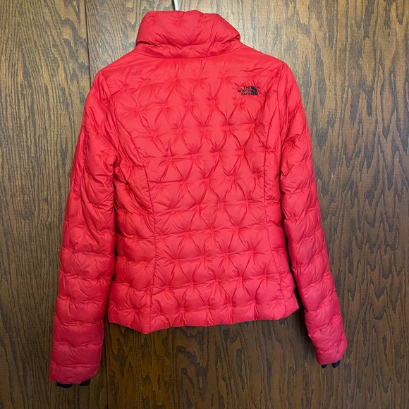 The North Face Women’s Holladown Jacket - Picture 4 of 8